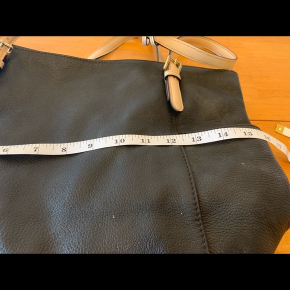 Michael Kors black jet set tote - Picture 4 of 9